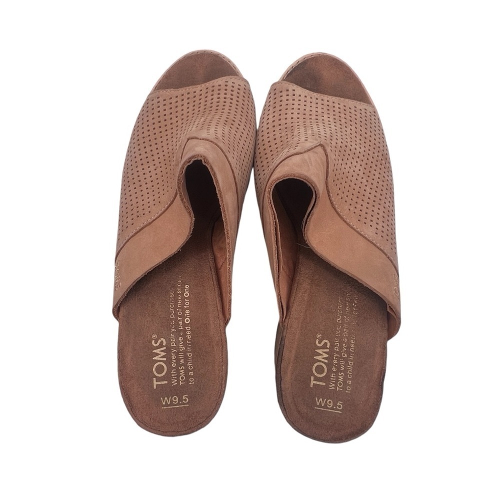 TOMS Brown Slip On Perforated Block Heel Mule Sandals Size 9.5 Women’s - Picture 4 of 8